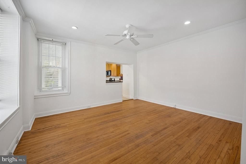 447 Dupont Street - Photo 4