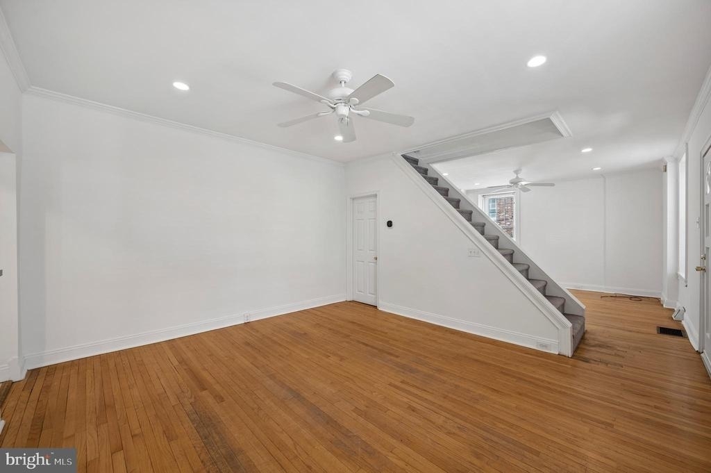 447 Dupont Street - Photo 5