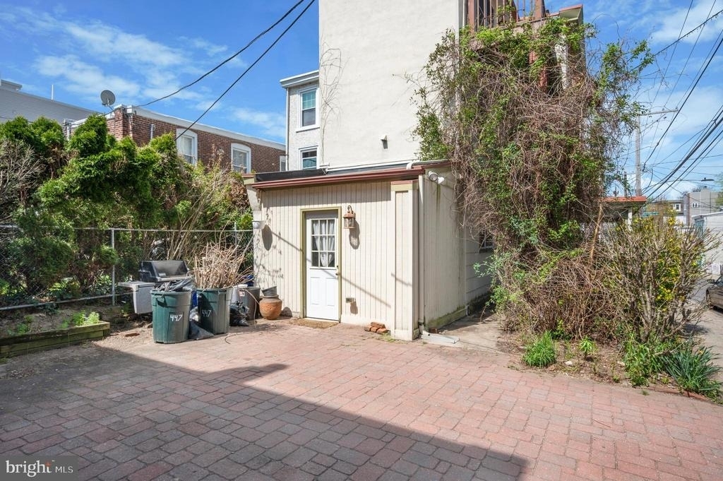 447 Dupont Street - Photo 23