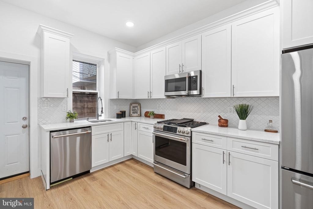 908 Reed Street - Photo 9