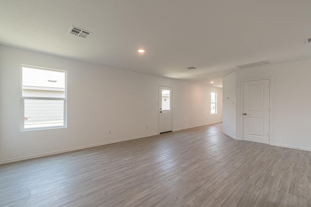 6406 Kemper Pl - Photo 11
