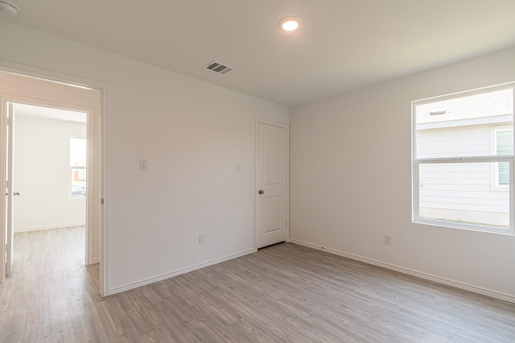 6406 Kemper Pl - Photo 8