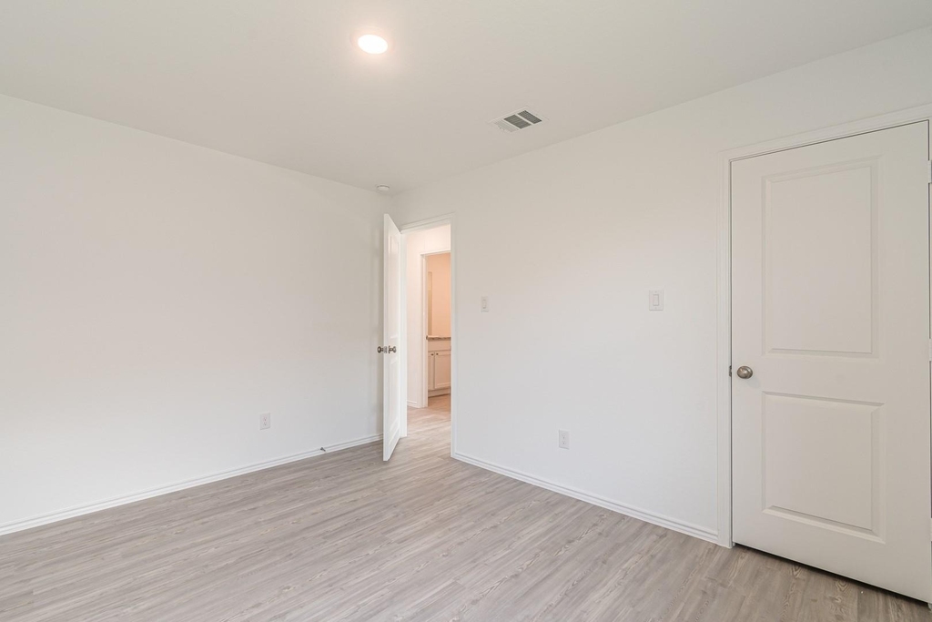 6406 Kemper Pl - Photo 9