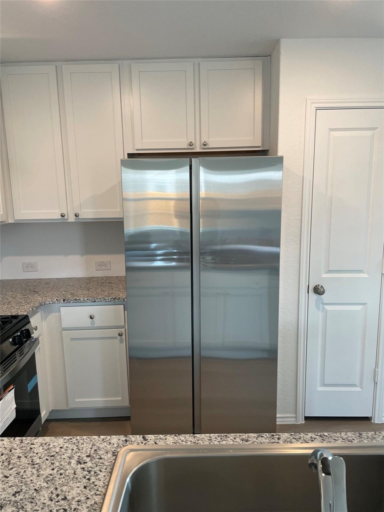 6406 Kemper Pl - Photo 3
