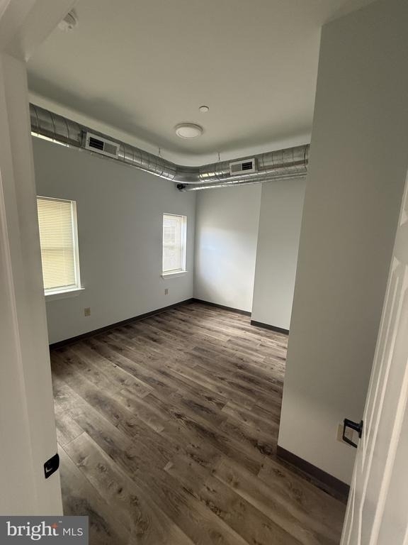 2513 Frankford Avenue - Photo 2