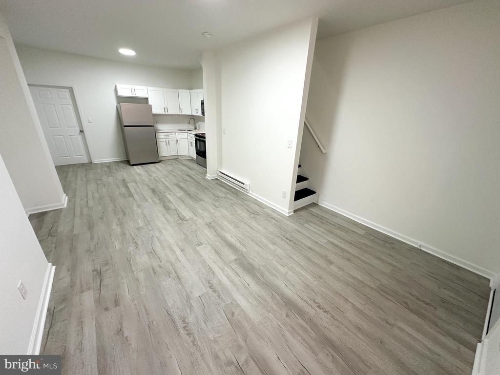 2153 W Grange Avenue - Photo 1