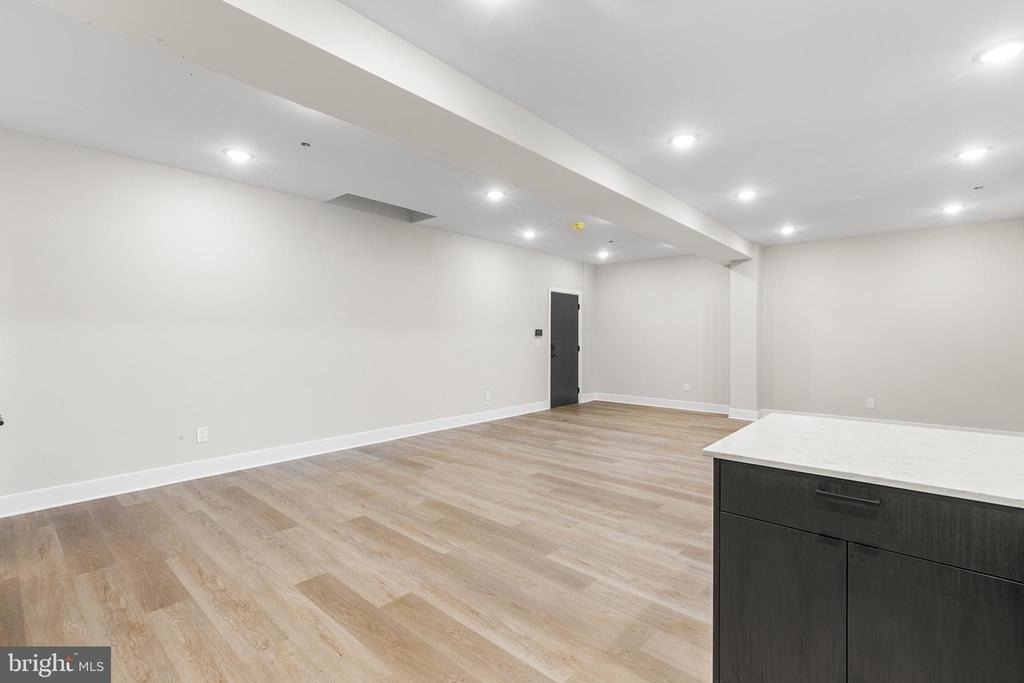 1903 Jackson Street - Photo 6