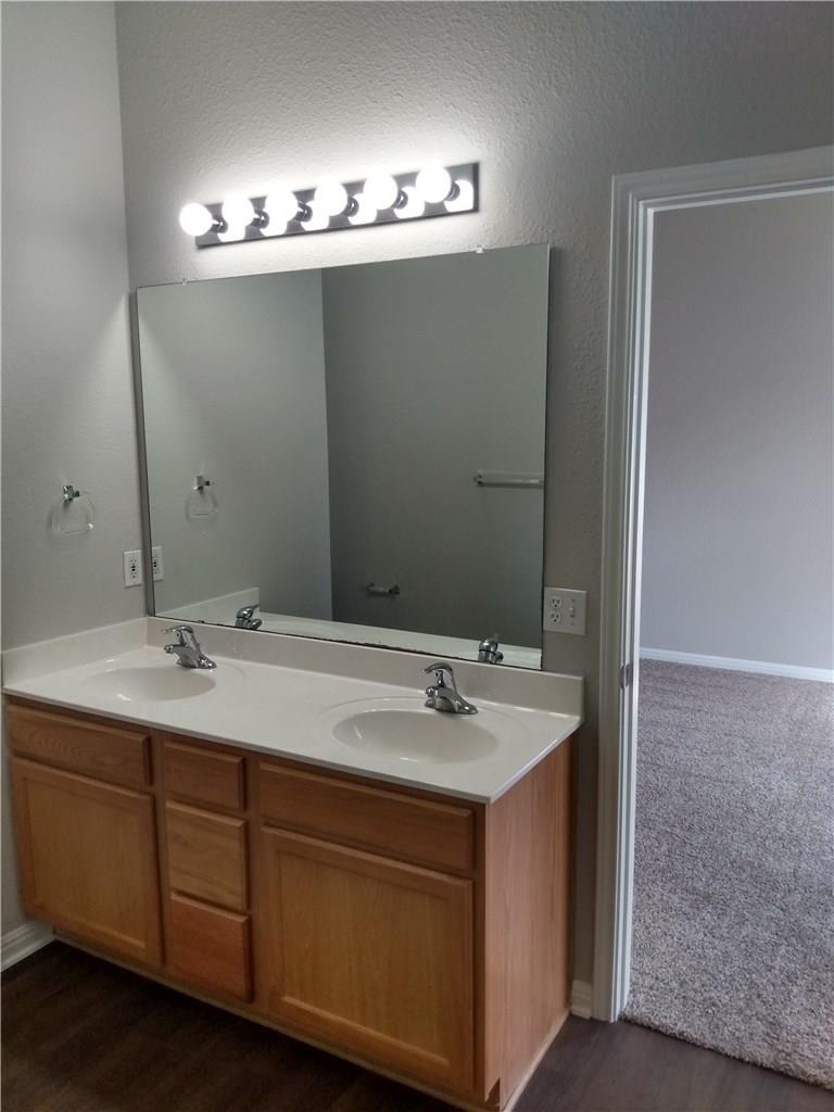 406 Ballentine Ct - Photo 10