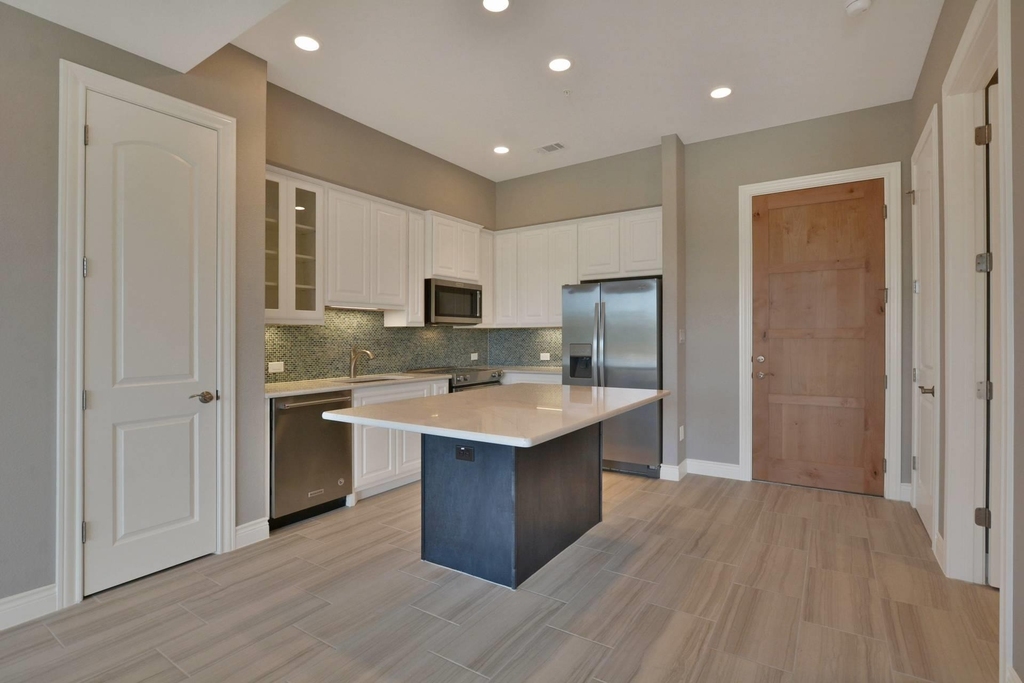106 Bella Toscana Ave - Photo 5