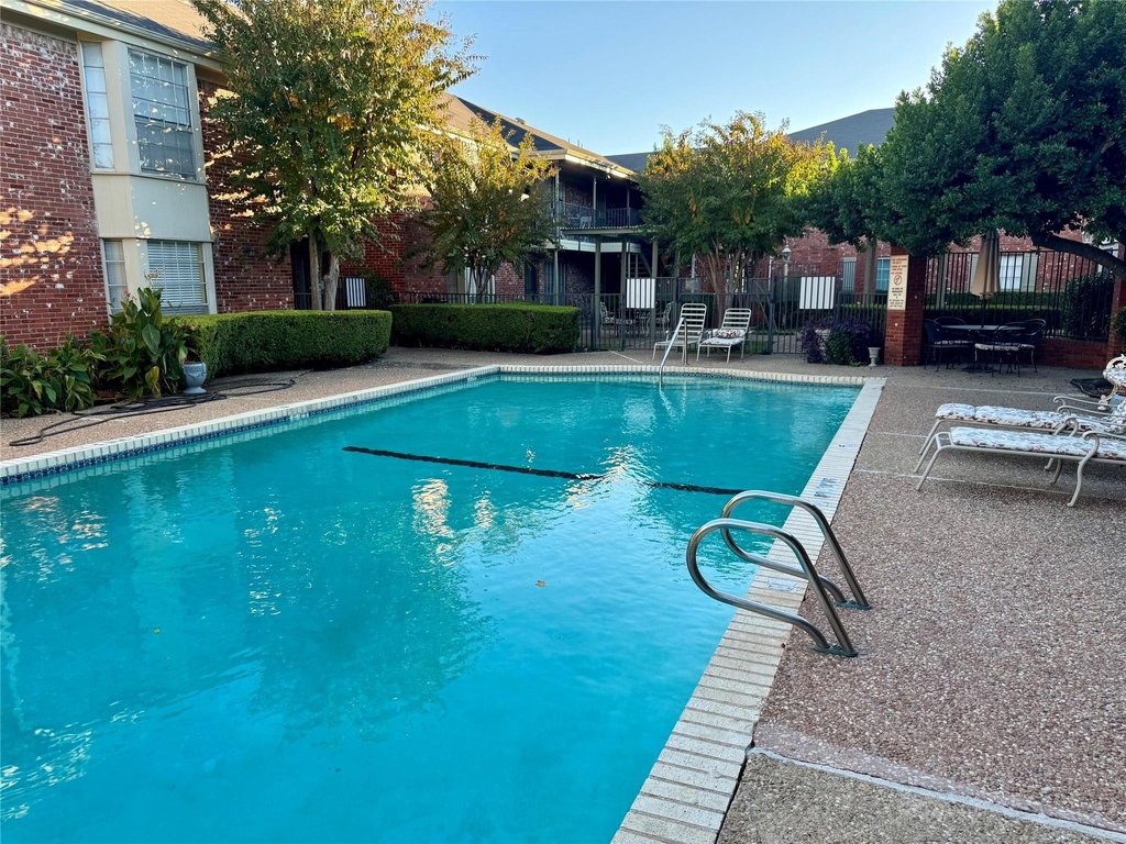 7920 Rockwood Ln - Photo 13