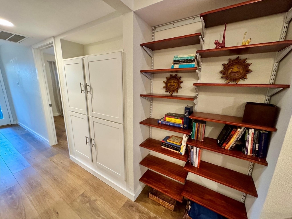 7920 Rockwood Ln - Photo 36