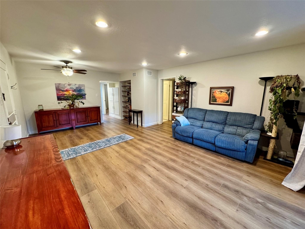 7920 Rockwood Ln - Photo 39
