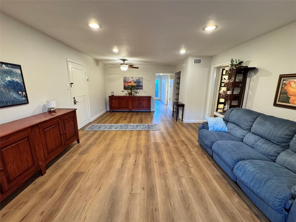 7920 Rockwood Ln - Photo 38