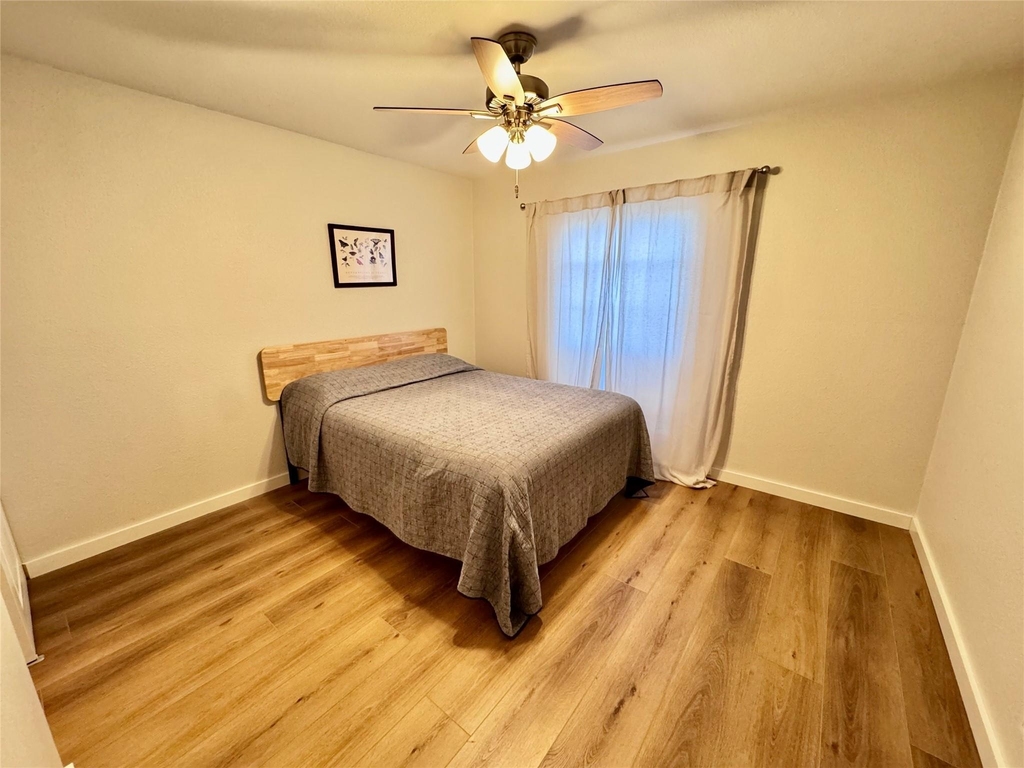 7920 Rockwood Ln - Photo 16