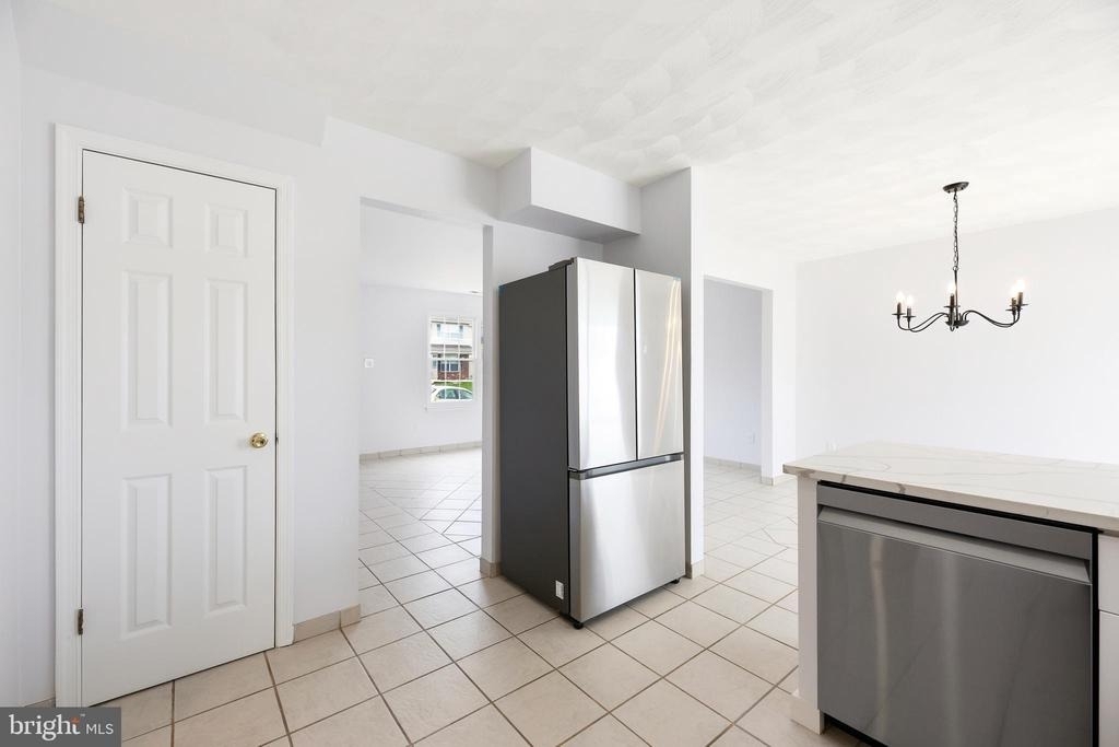 315 Catalano Lane - Photo 5