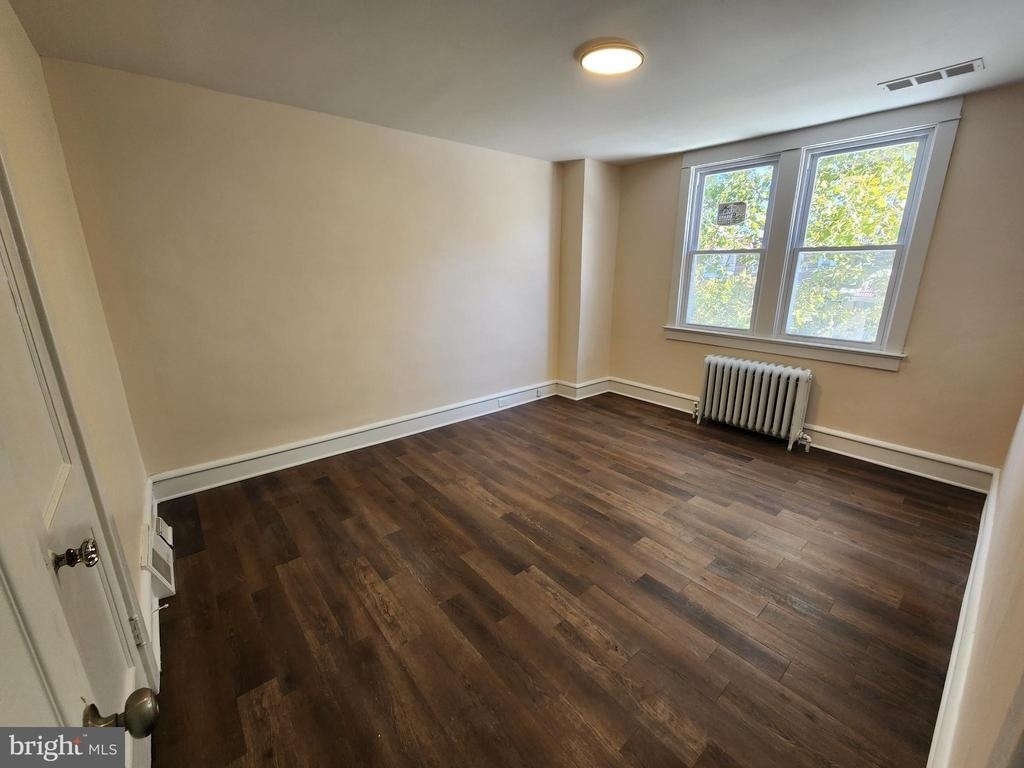 4621 Woodland Avenue - Photo 18