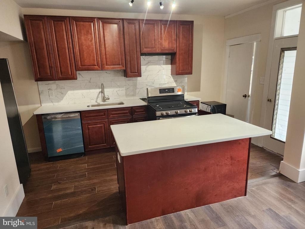 4621 Woodland Avenue - Photo 5
