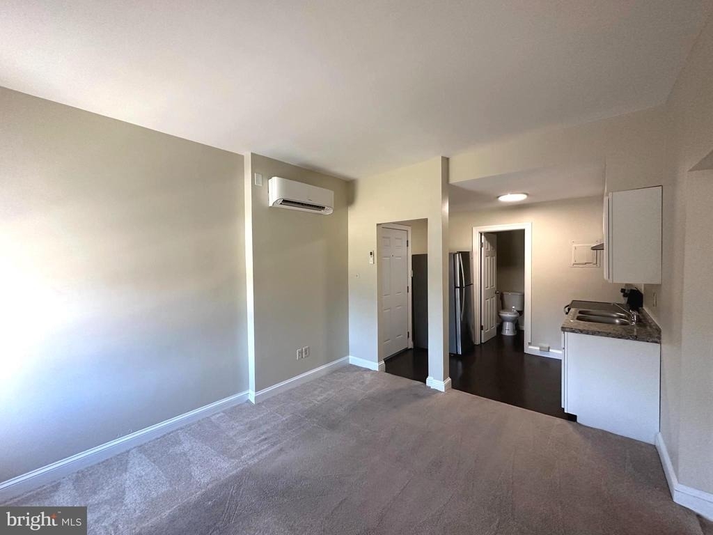 64 W Antietam Street - Photo 10