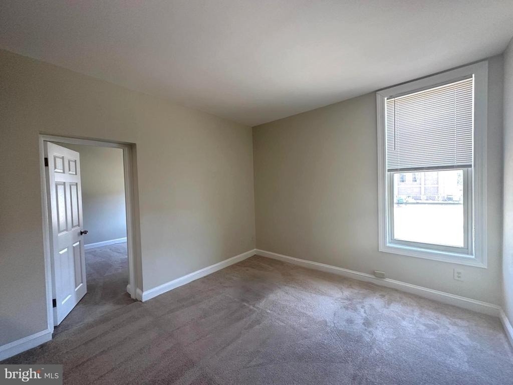 64 W Antietam Street - Photo 8