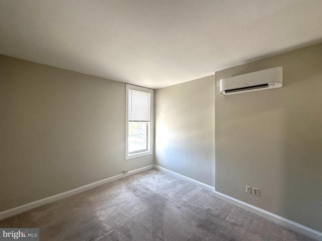 64 W Antietam Street - Photo 12