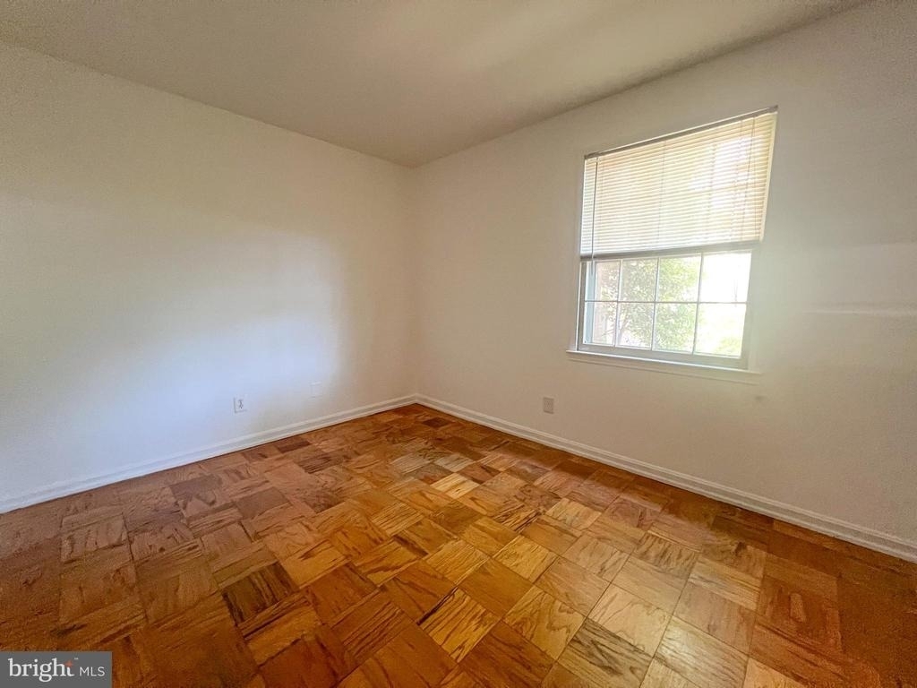 6008 Westchester Park Drive - Photo 12
