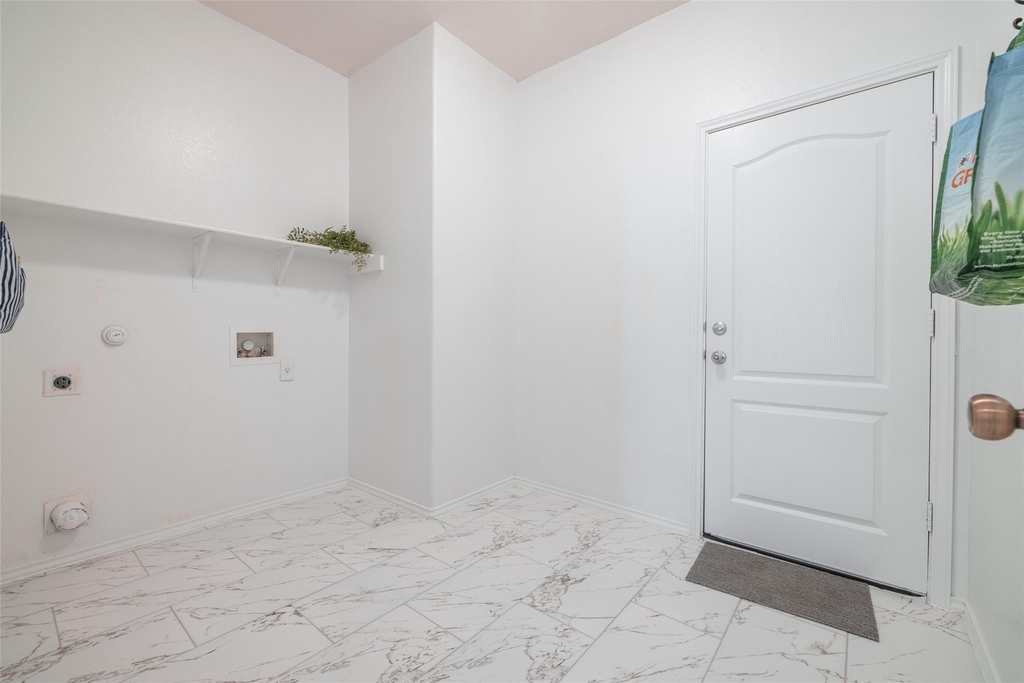 521 Paladen Pl - Photo 13