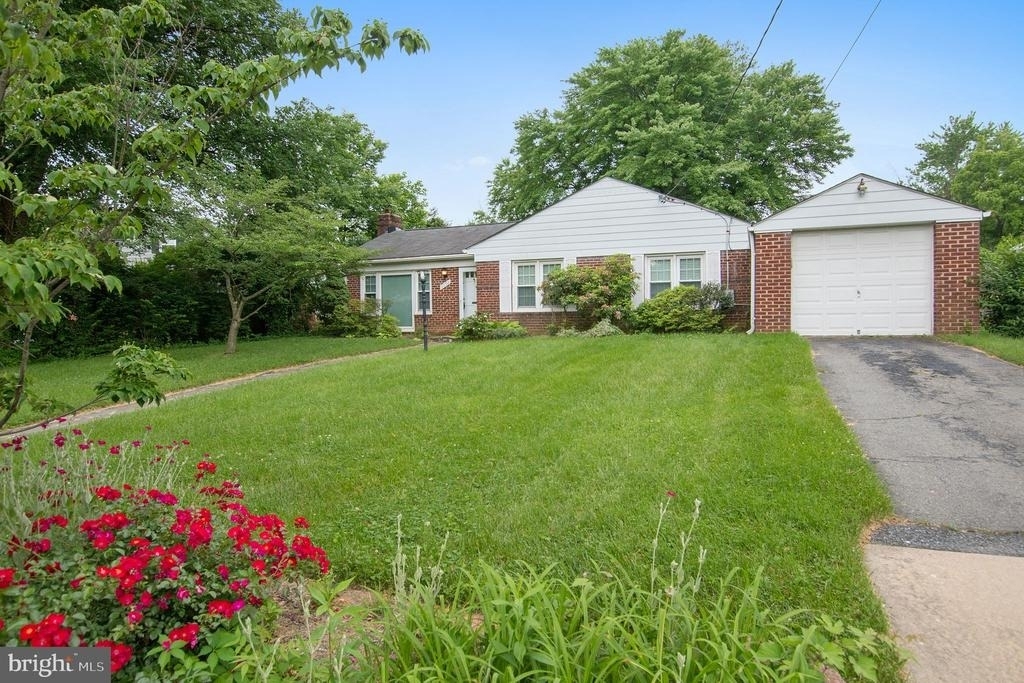 9702 Bellevue Drive - Photo 0