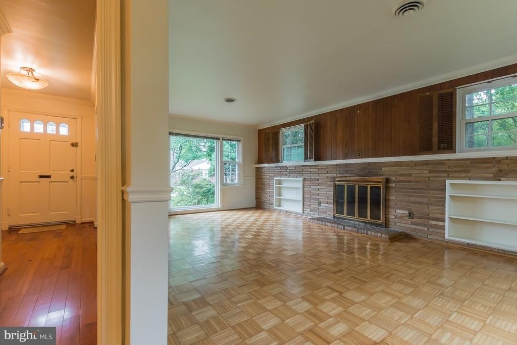 9702 Bellevue Drive - Photo 6