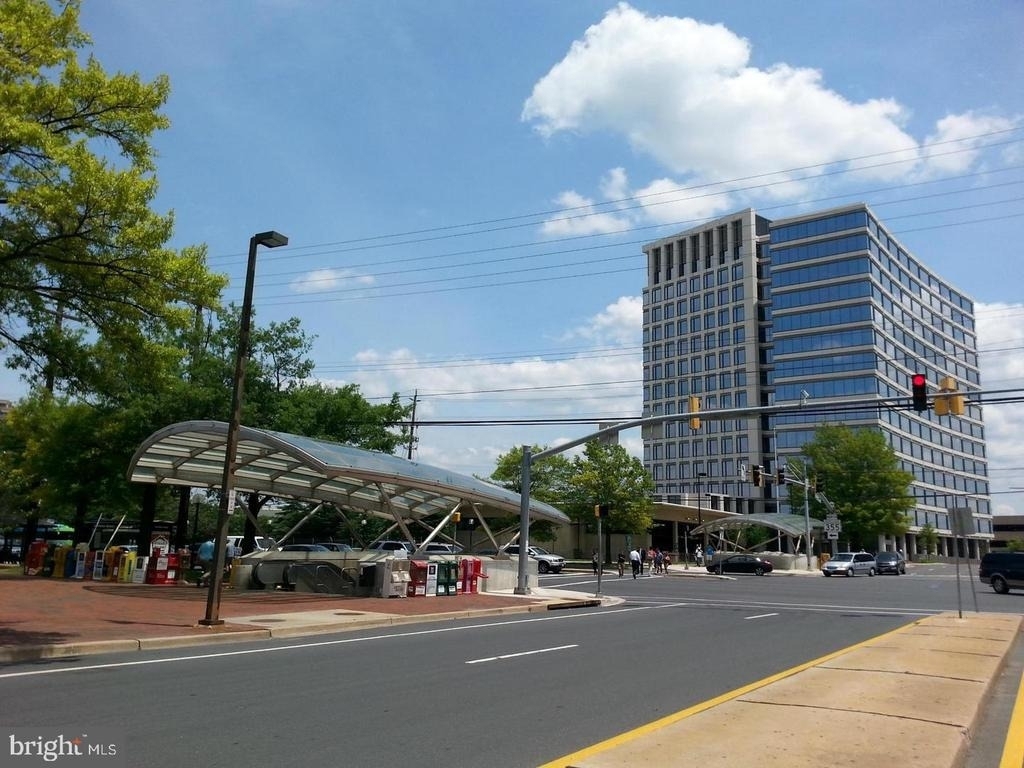11801 Rockville Pike - Photo 14