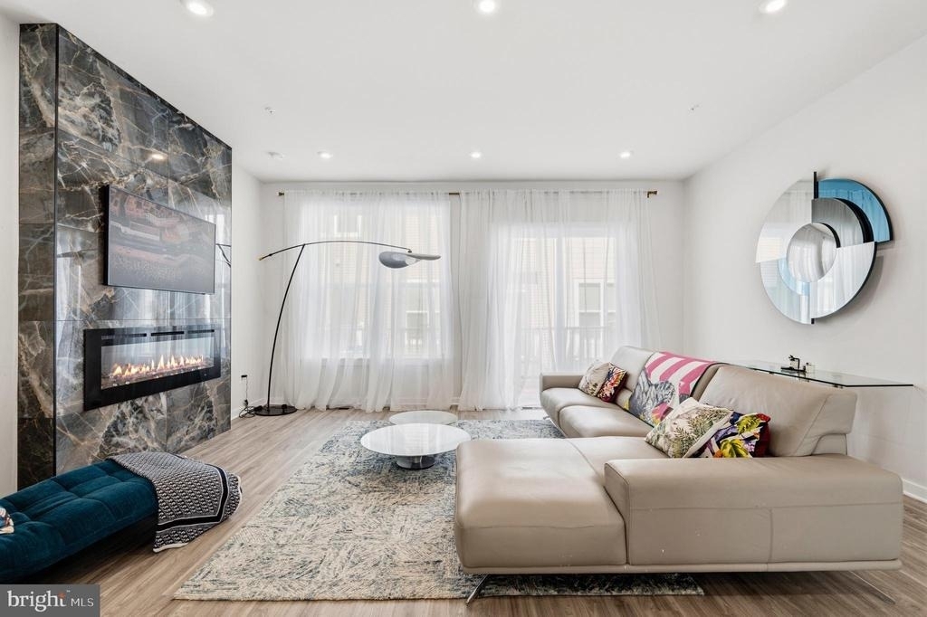 16233 Connors Way - Photo 2