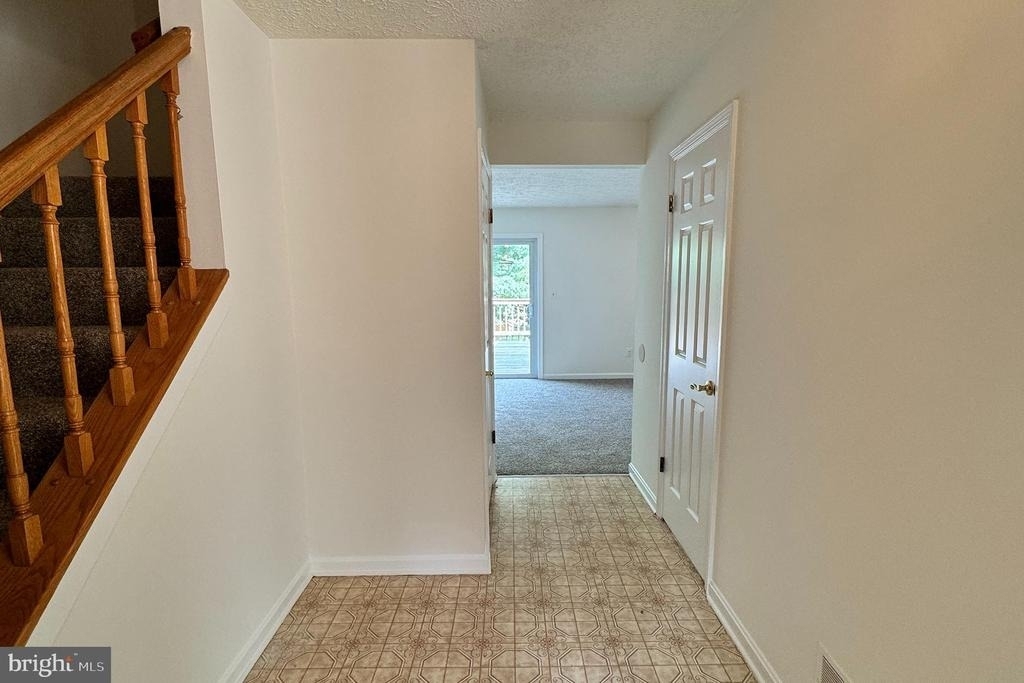 1520 Murray Place - Photo 2