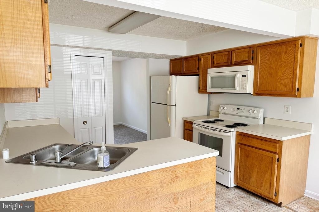 1520 Murray Place - Photo 4