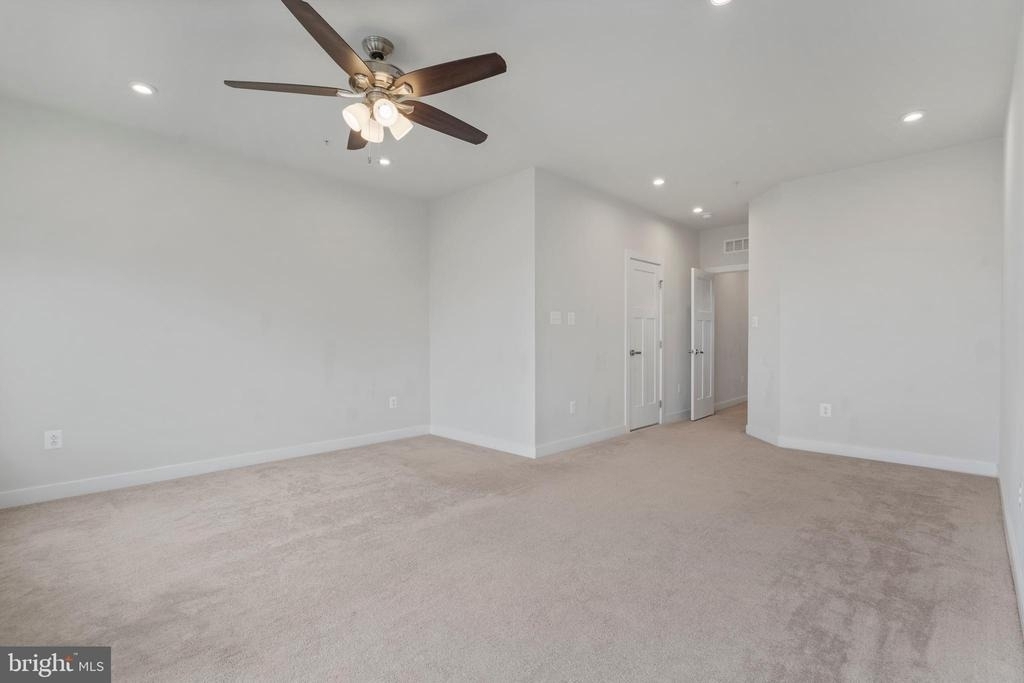 5908 Etterbeek Street - Photo 21