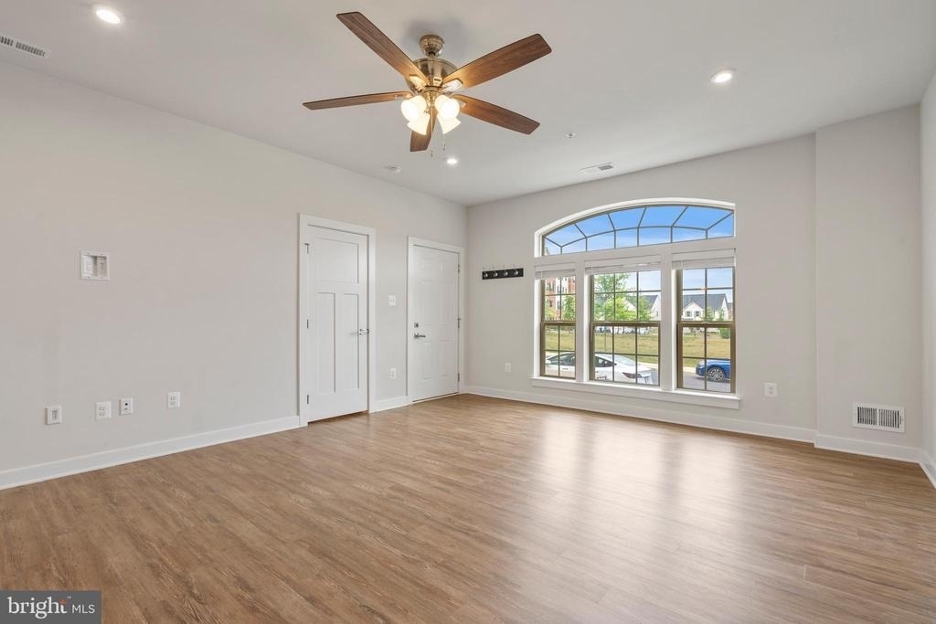 5908 Etterbeek Street - Photo 3