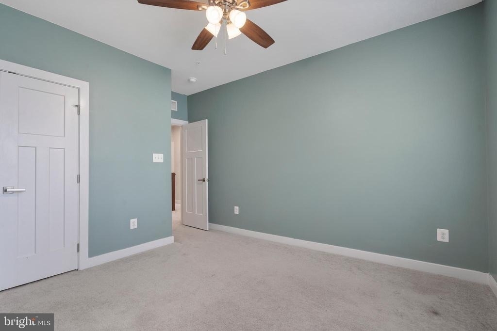 5908 Etterbeek Street - Photo 14