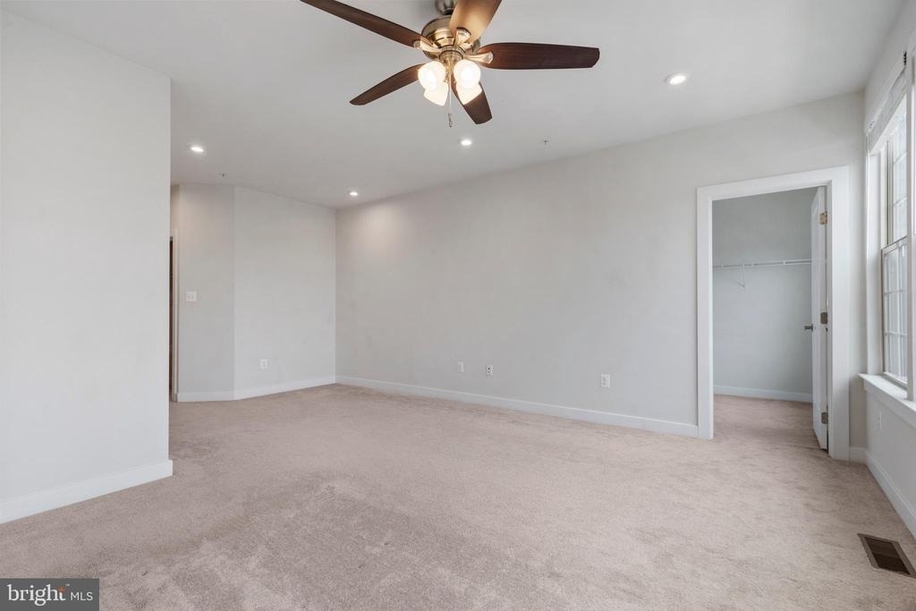 5908 Etterbeek Street - Photo 22