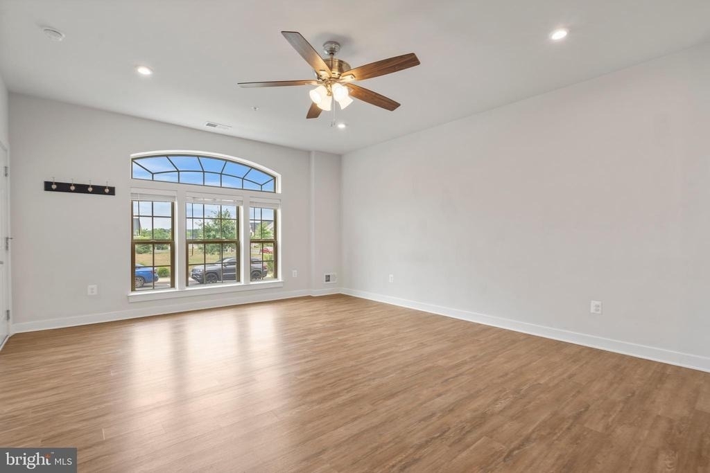 5908 Etterbeek Street - Photo 4