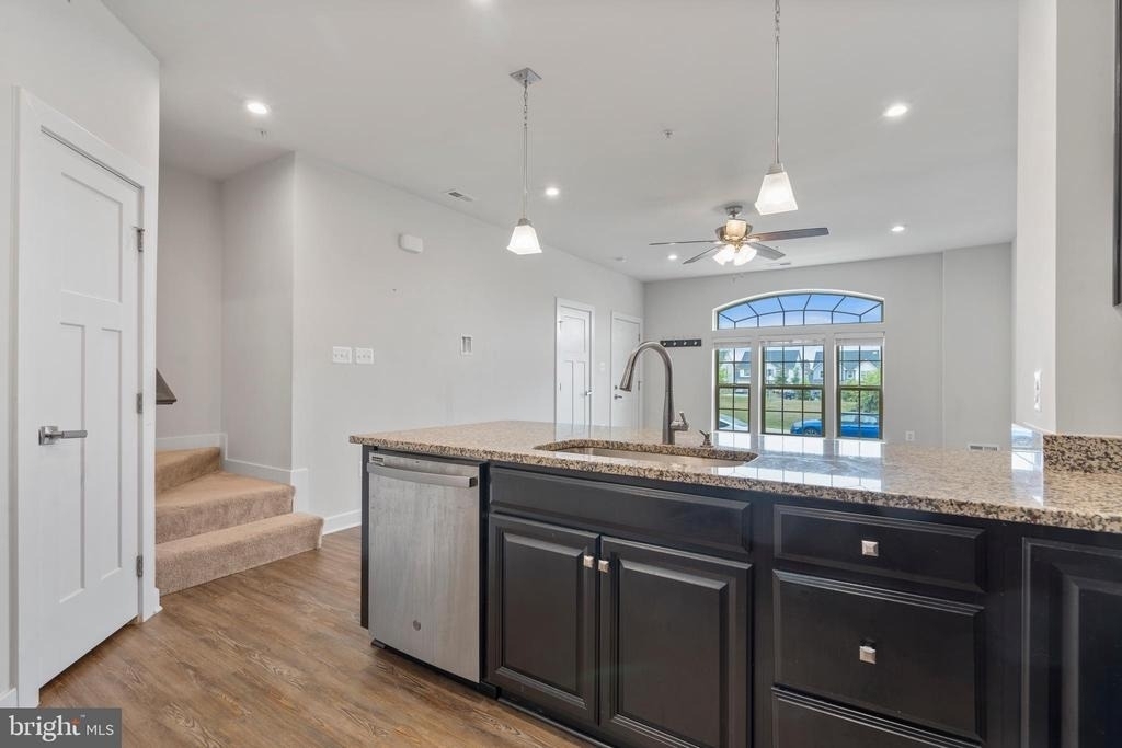 5908 Etterbeek Street - Photo 10