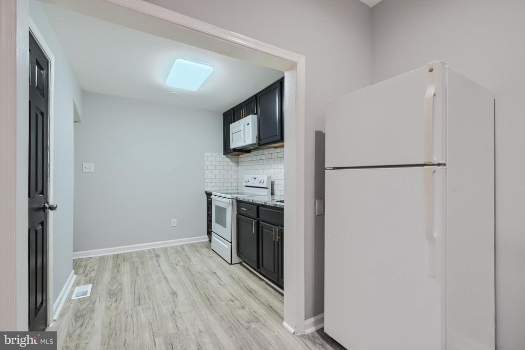 3014 Hamilton Avenue - Photo 9