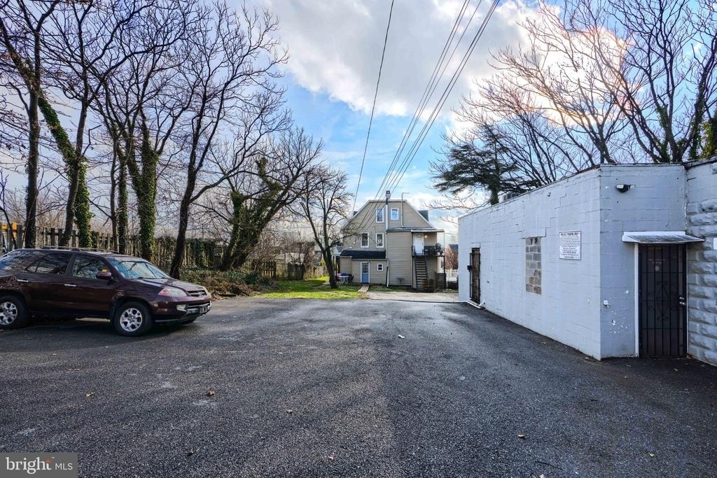 3014 Hamilton Avenue - Photo 30