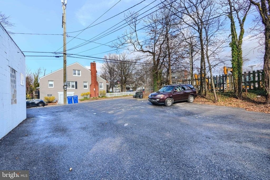 3014 Hamilton Avenue - Photo 32