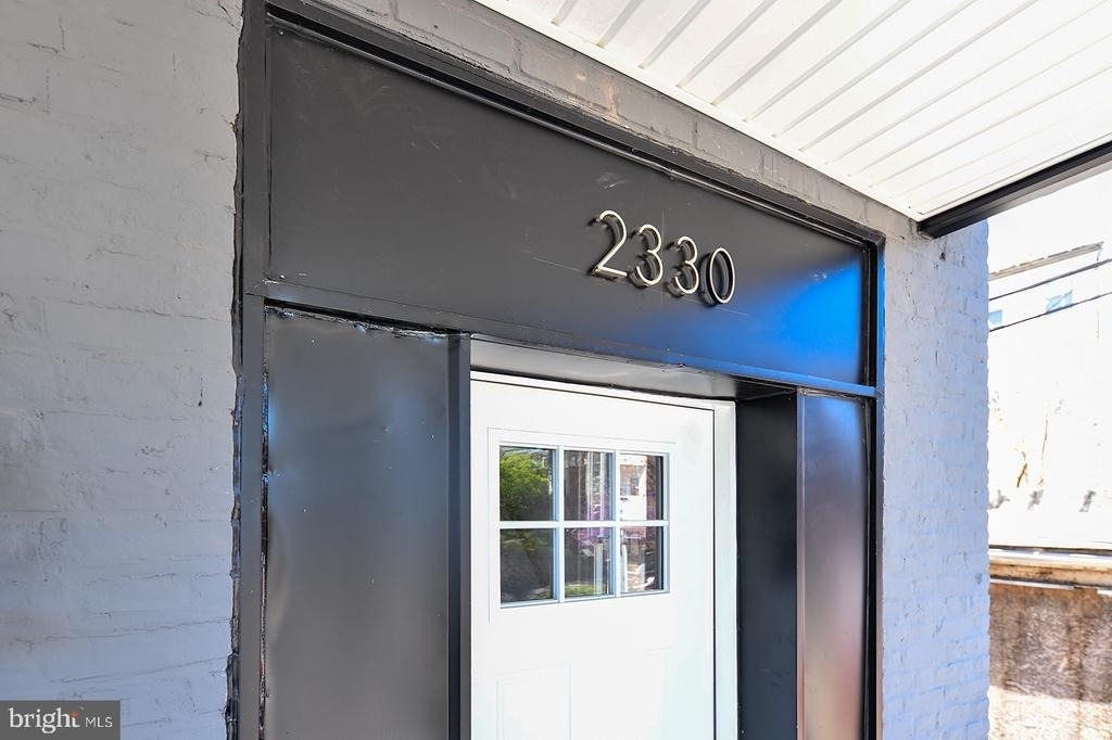 2330 Bryant Avenue - Photo 21