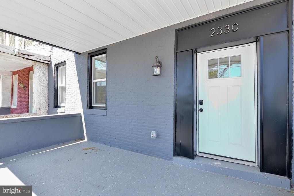 2330 Bryant Avenue - Photo 22