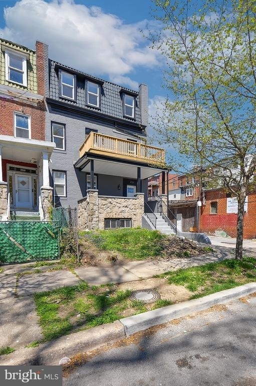 2330 Bryant Avenue - Photo 23