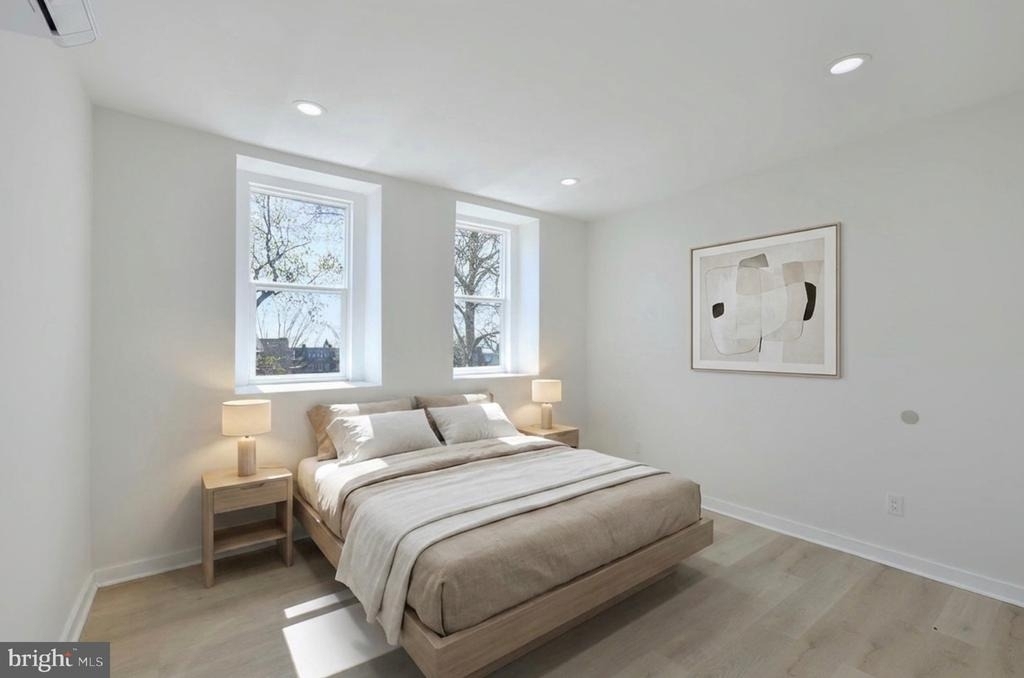 2330 Bryant Avenue - Photo 9