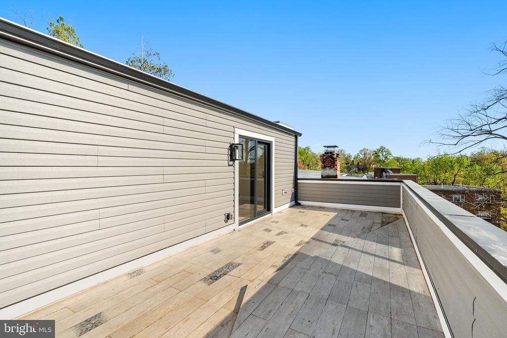 2504 41st Street Nw - Photo 27