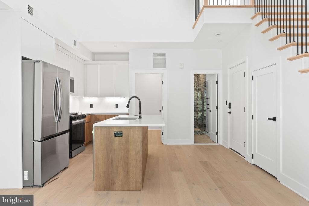 2504 41st Street Nw - Photo 15