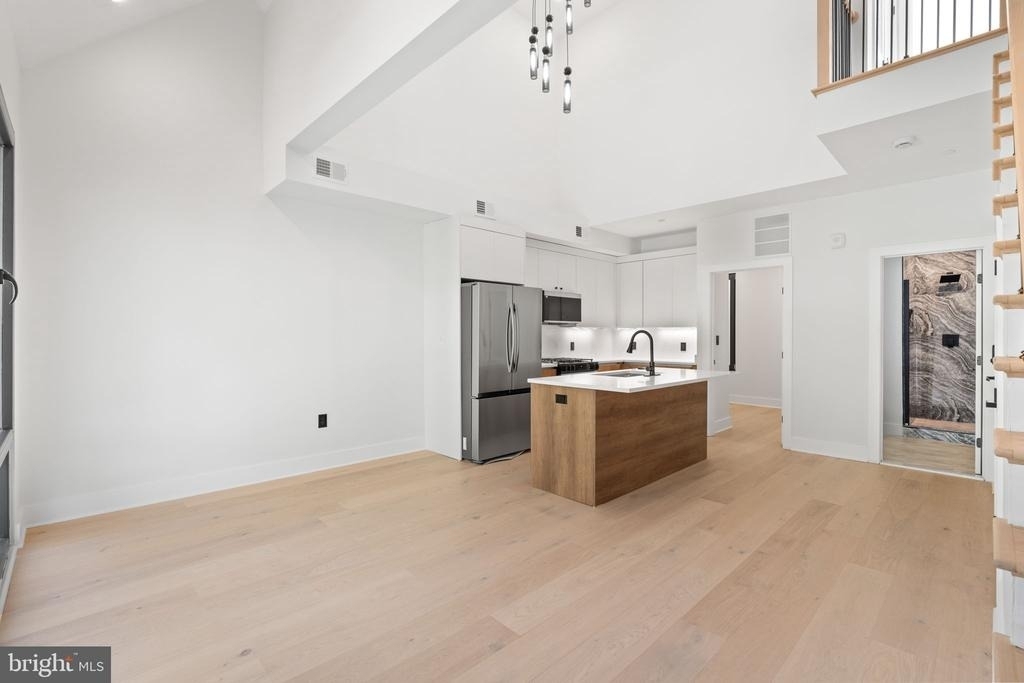 2504 41st Street Nw - Photo 11
