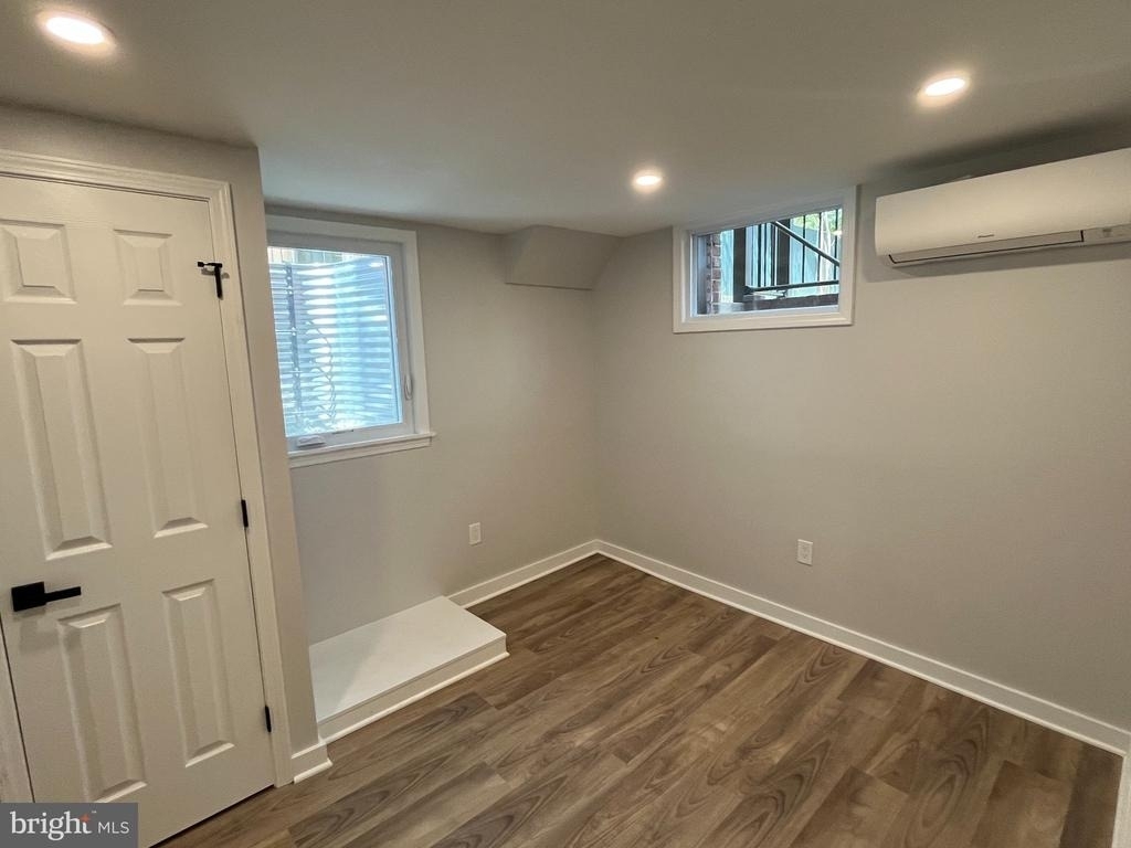 327 Whittier Street Nw - Photo 15