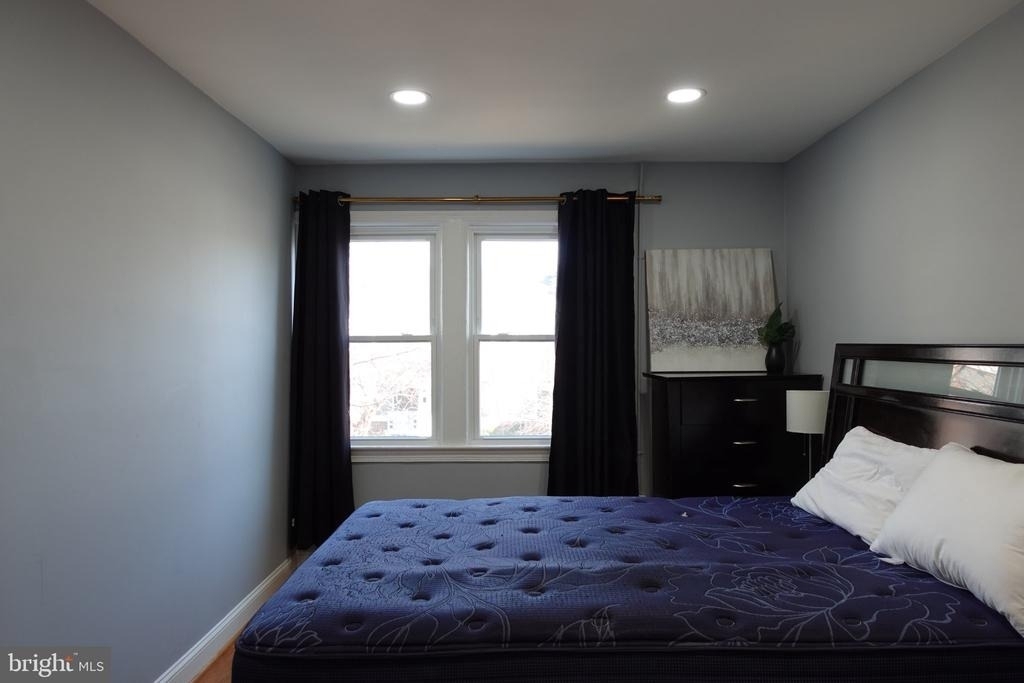 1228 18th Street Ne - Photo 2